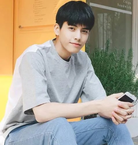 宋威龙不可能是99年的,宋威龙真实年龄及恋爱史