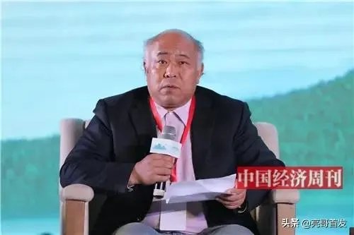 如何客观看待杨宜勇事件?