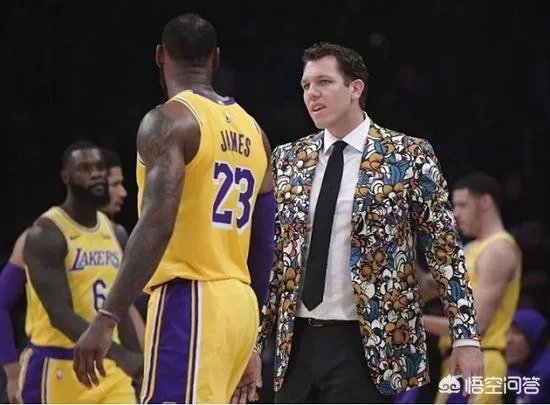 詹姆斯无缘季后赛只是因为老了吗？