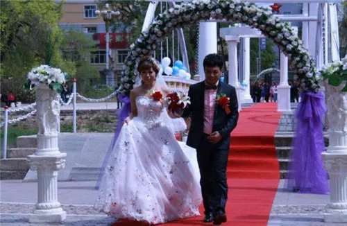 80后婚礼怎么举办才有创意 80后个性婚礼策划方案推荐