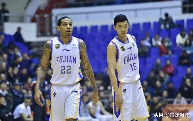 陈林坚23+5三分帮助福建逆转天津，他的三分球能力这么强，为何李楠不带他？