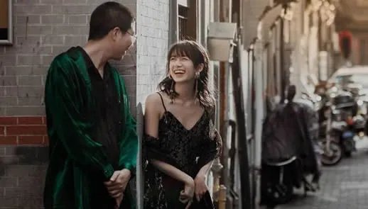 李诞网红老婆晒照什么情况：黑尾酱ins美照及资料简介