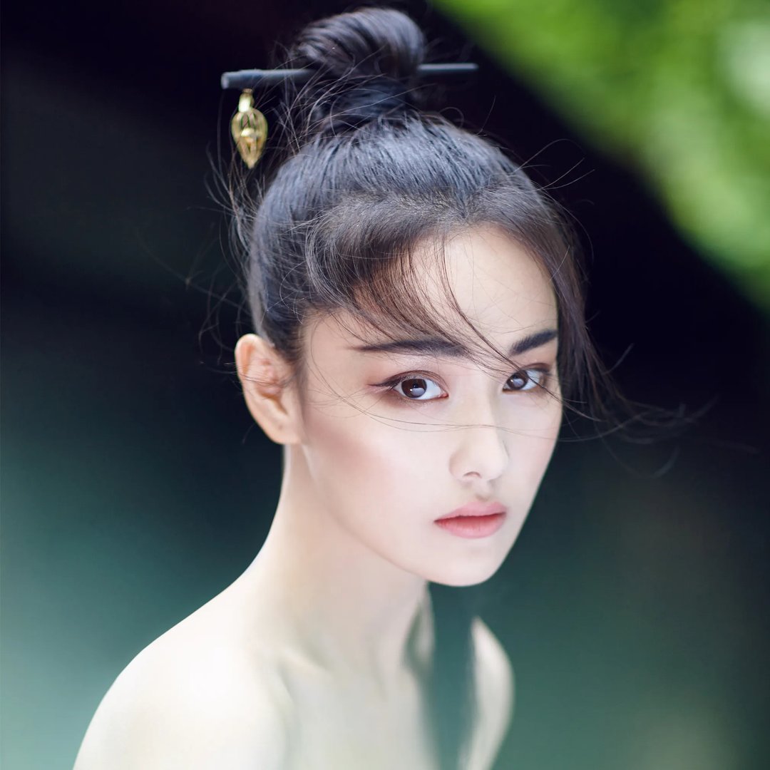 张馨予首次带丈夫公开互动，甜得齁倒江映蓉，你喜欢何捷这样的暖男吗？