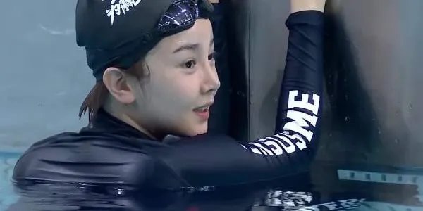 陈小纭八卦惊艳图片 退役愿意和是因为身材丰满