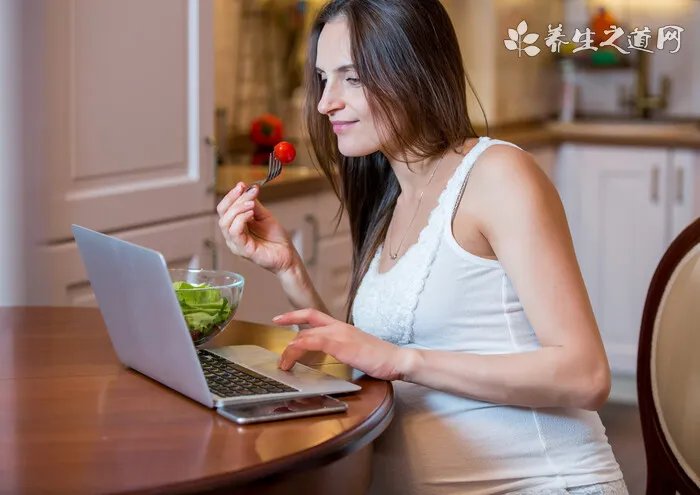 中年女性巧养生