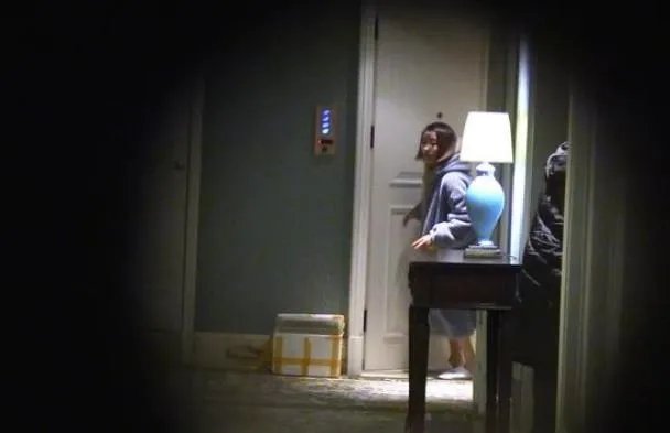 张丹峰毕滢再同房:这次直接穿着浴袍光着小腿进去