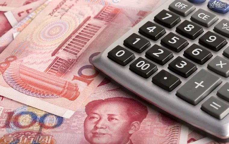 月薪1万是讨饭 月薪多少才算是高薪？