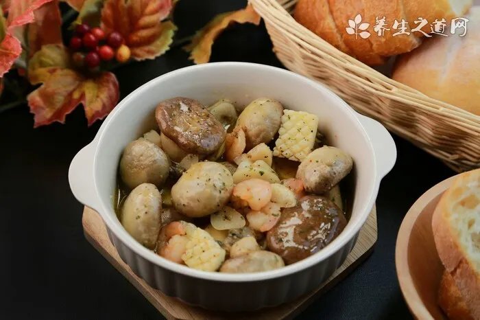 《康熙王朝》跟《雍正王朝》哪个好看？