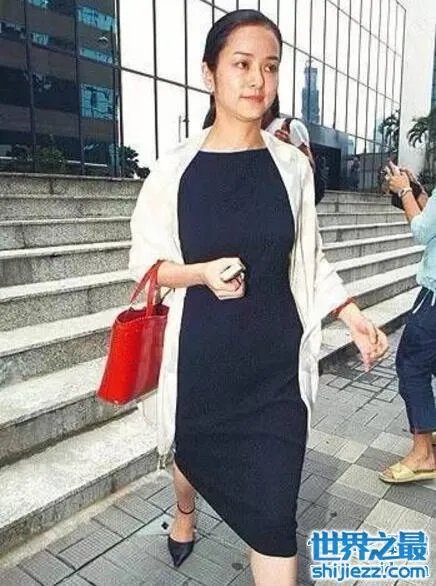 44岁叶蕴仪近照曝光，苍老如70岁让人倍感心酸 