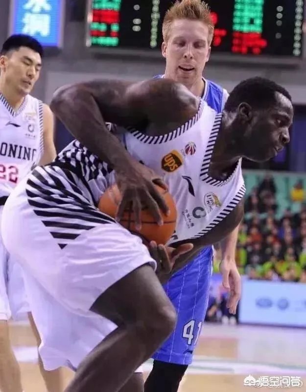 如何来评价今晚北京VS辽宁,郭艾伦被放弃?