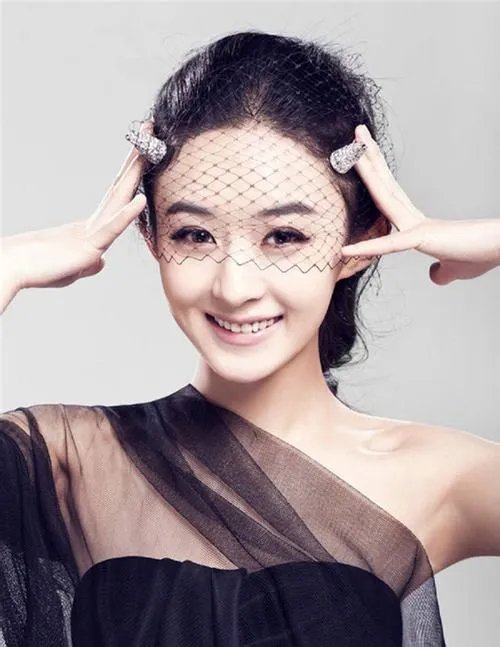 王思聪手撕半个娱乐圈，为何却“独宠”杨幂？