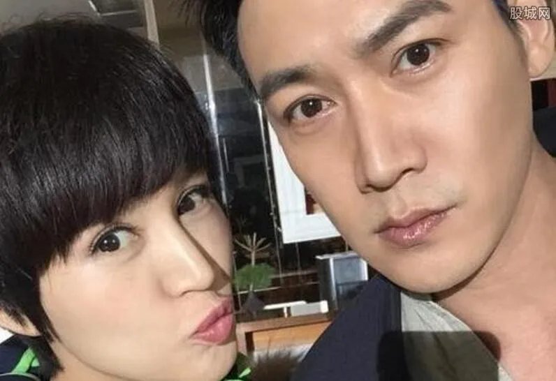 鲍蕾贝儿曝写真大长腿吸睛 陆毅鲍蕾的浪漫爱情故事