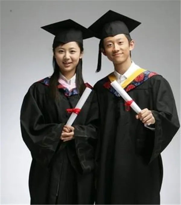 张一山真的喜欢杨紫吗什么关系 为什么杨紫在乎张一山在一起过吗