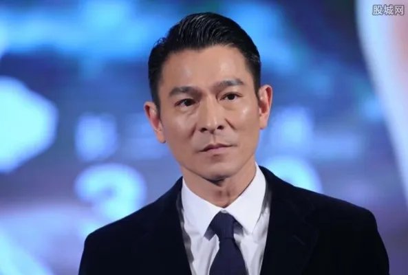 曝刘德华坠马受伤 泰国拍片摔马伤势严重