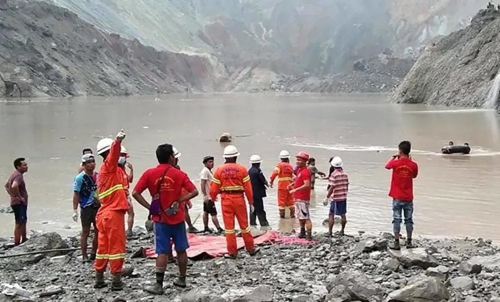 缅甸一矿区塌方约200人被埋，导致矿区塌方原因是什么？