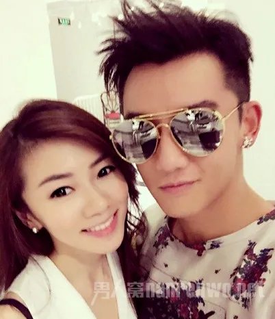 程晓玥的妈妈郭敬红资料照片 程晓玥郑凯为什么被叫真诚CP