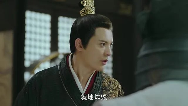 如何评价《凤弈》中崔鹏饰演的梁灏帝？