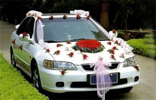 厦门婚车租赁一般多少钱 在厦门要怎么租婚车