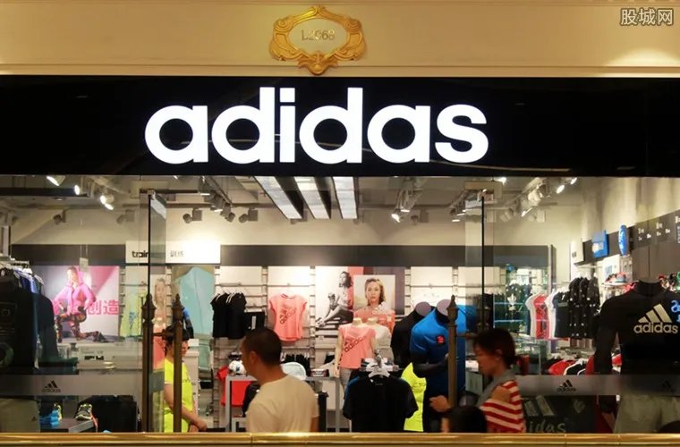 阿迪达斯三条纹LOGO被判无效 原因是缺乏特色