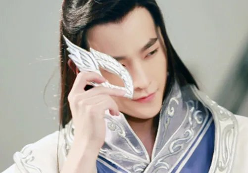 杨洋古装照曝光 网友纷纷赞其颜值逆天