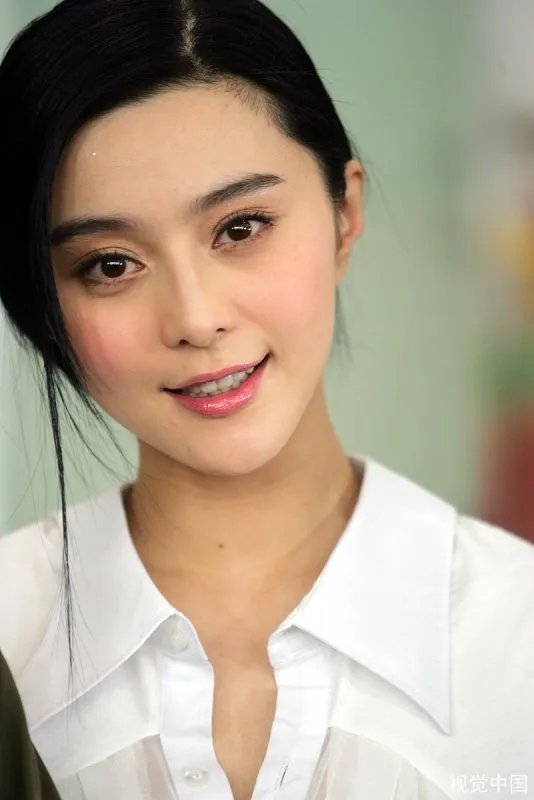 范冰冰突然发文努力坚强的活着,她发文的背后有何深意?