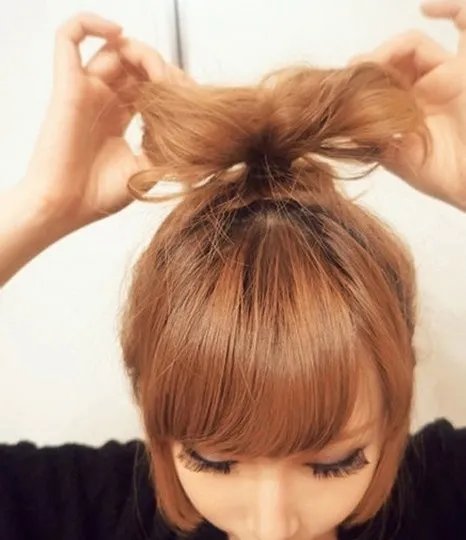 梳头发的方法图解