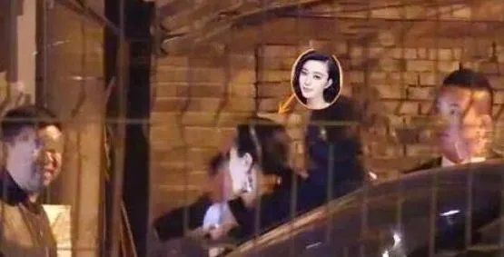 范冰冰冯小刚聚餐被拍，就餐后双方各自低调离开