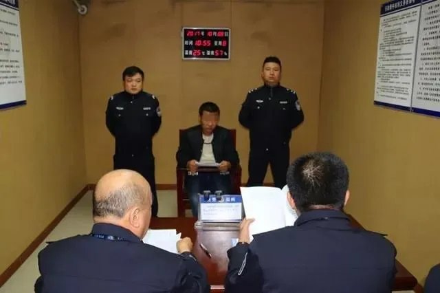 如何看待“山西临汾四车连撞，涉醉驾肇事司机竟然持刀捅伤两人”这件事？