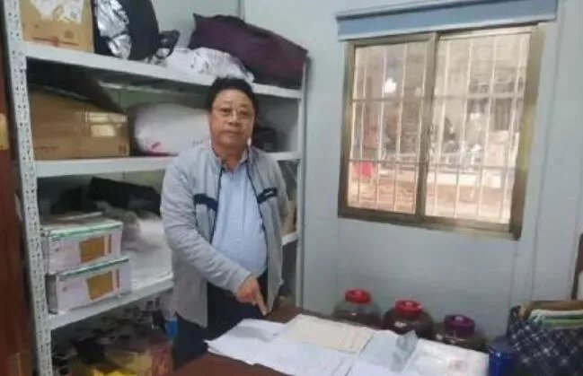 男子冒充大校招摇撞骗17年是怎么回事 男子冒充大校招摇撞骗17年事情始末