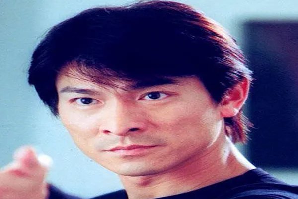 刘德华十大经典发型 带你看不一样的华仔，你喜欢哪款呢