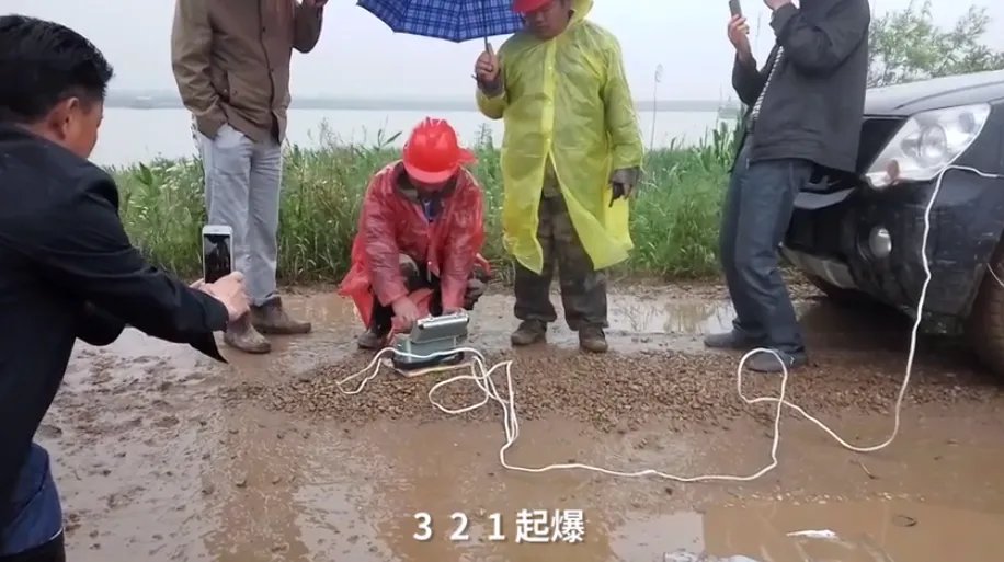 洞庭湖矮围为什么被爆破？