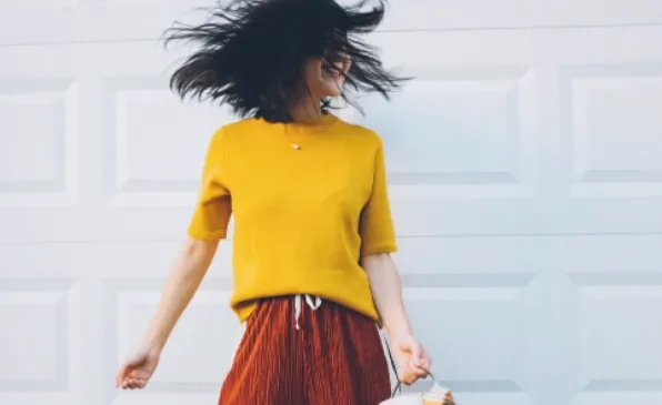 2022年7月5日五行穿衣指南，每天穿衣服五行搭配表