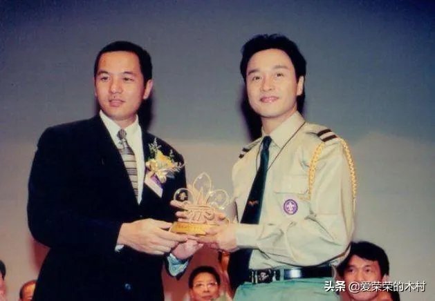 张曼玉回忆张国荣,为什么这么多年还有那么多人回忆他,张国荣究竟有何魔力?