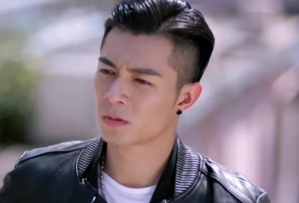 周柏豪超好听歌曲top10:《够钟》上榜,第五最为催泪