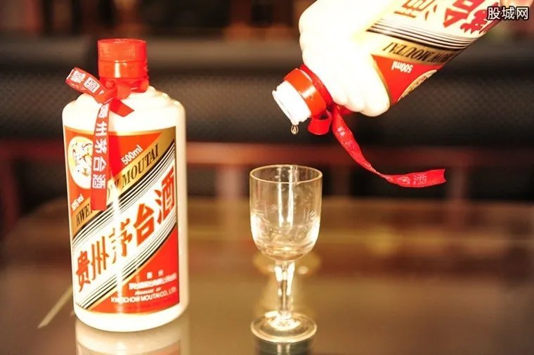 遵义查获销售假茅台案价值30多万 鉴别真假茅台技巧