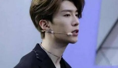 范丞丞唱成长经历是什么情况？