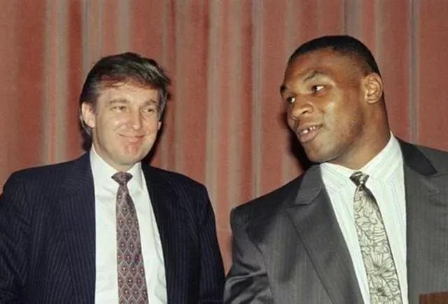 奥巴马和特朗普打架谁厉害？