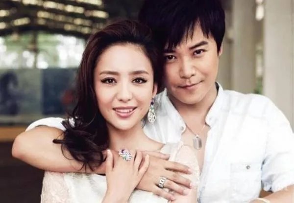 陈思诚的爸爸是上将吗?