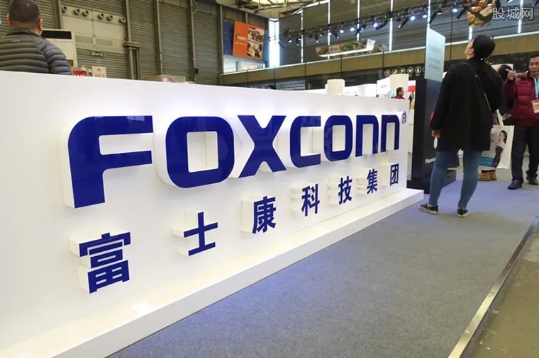 实探郑州富士康复工 富士康推出返岗激励政策