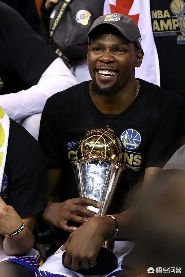 易建联32岁还能拿总决赛MVP,那当年选秀顺位在他前面5人现在实力又如何?