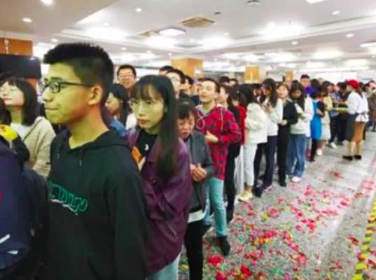 西安高校食堂开定点扶贫窗口，每卖出一碗米粉可扶贫多少钱？