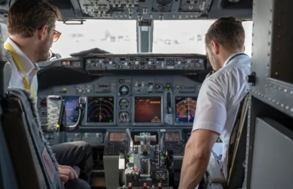 冰岛航空解雇所有空乘人员,这是怎么回事?