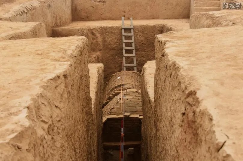 湖南东汉砖式古墓 墓砖纹式精美十分考究