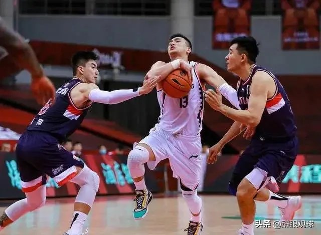 辽宁男篮再败,理性分析一下辽宁男篮输在什么地方?