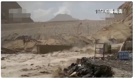 昆仑山突发融雪性洪水相当于几个西湖的洪水？