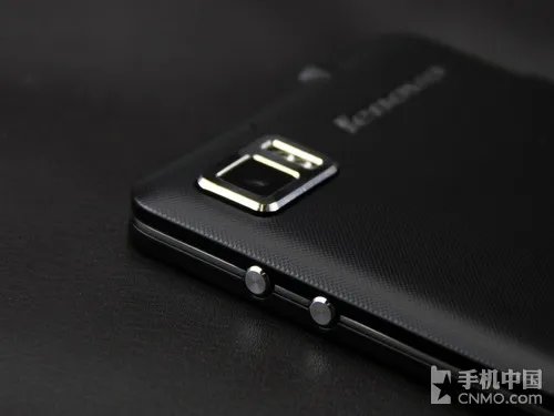 5英寸巨屏强劲四核 乐Phone K860图赏