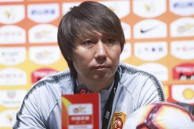 朱婷:女排精神不是胜利时才有!国足何时才能有如此精神?