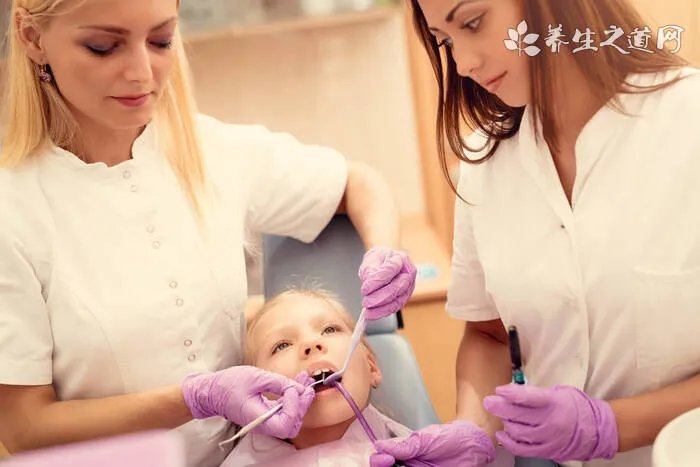 开车戴什么颜色太阳镜好 开车太阳镜怎么选