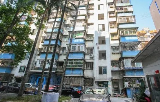 时隔28年突然想起买了套房，上门发现竟住着陌生人是怎么回事？