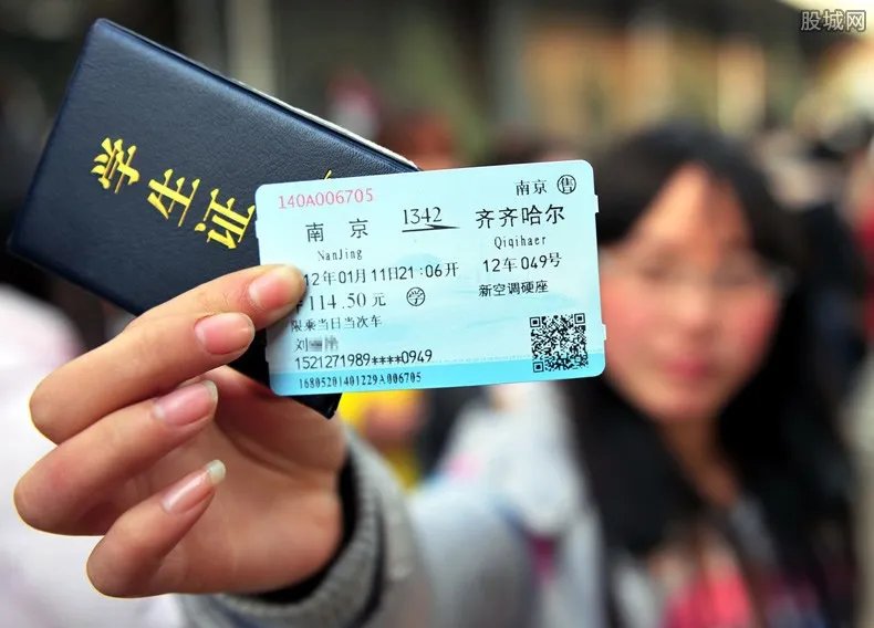 春运首日旅客量 发送全国旅客超6700万人